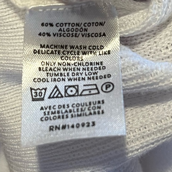 White ribbed V-neck sweater – LOFT Outlet (M) - Picture 3 of 7